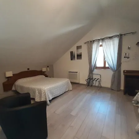 Hotel De La Cascade Sainte-Enimie