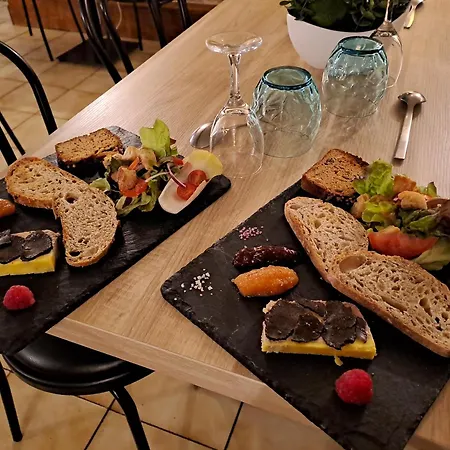 Logis Restaurant De La Cascade
