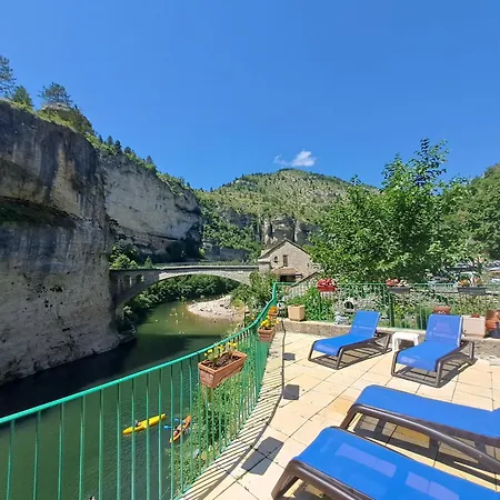 호텔 Logis Restaurant De La Cascade