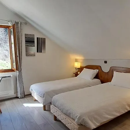 Logis Restaurant De La Cascade Ξενοδοχείο