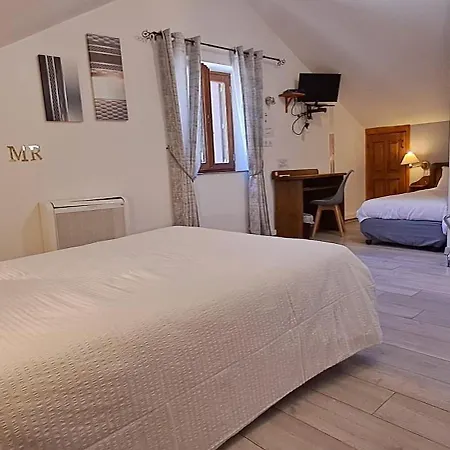 Logis Restaurant De La Cascade Ξενοδοχείο
