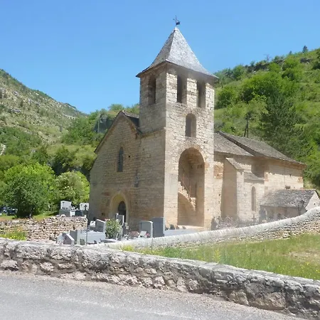 Отель De La Cascade