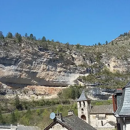 De La Cascade 2* Сент-Эними